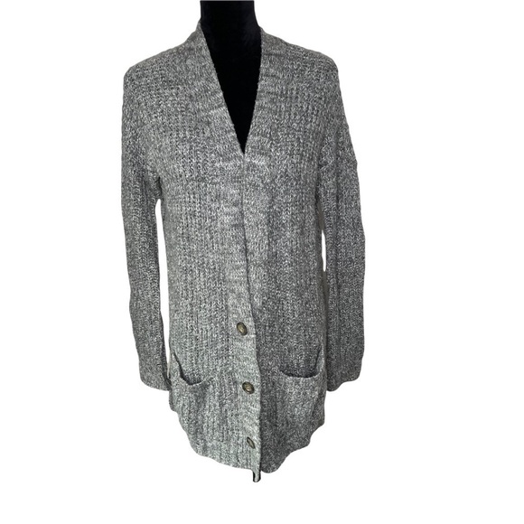 Abercrombie & Fitch Boyfriend Gray Knit Button down Cardigan Size XS/S - Picture 1 of 6